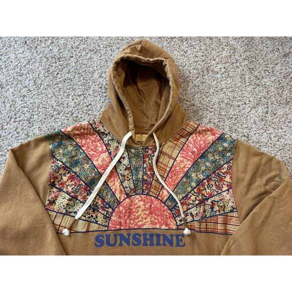 Simply Southern Sweatshirt, size women's medium; SUNSHINE patchwork design; boho - Picture 5 of 9